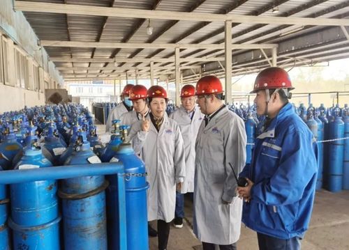 安虎賁帶隊檢查五一假期特種設備與餐飲食品安全，強化企業責任形象